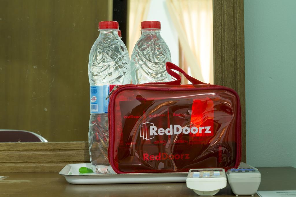 Reddoorz Near Pantai Jerman Hotel Kuta Lombok Buitenkant foto
