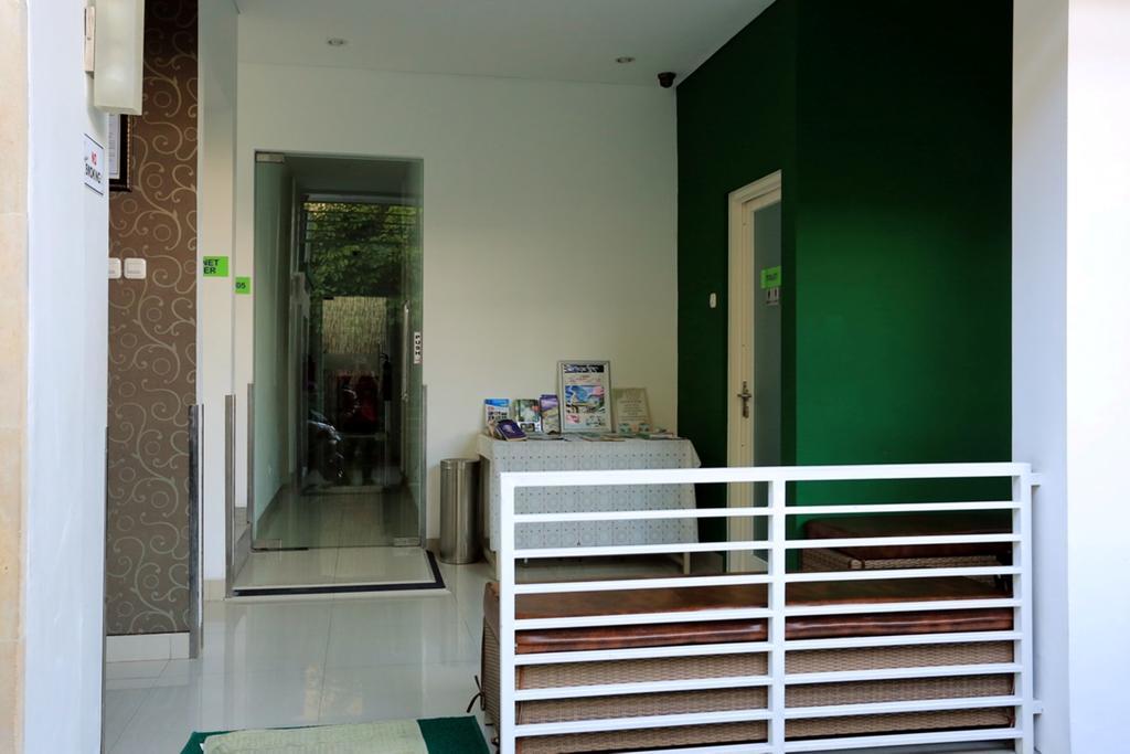 Reddoorz Near Pantai Jerman Hotel Kuta Lombok Buitenkant foto